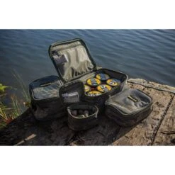 Undercover Accessory Bag / Pouch Medium -Aanbevolen Winkels Voor Visbenodigdheden solar tackle undercover accessory bag pouch medium 3